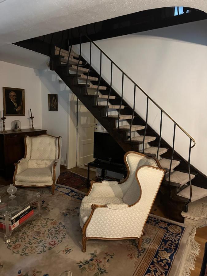 House Of Tanya * Bruxelles